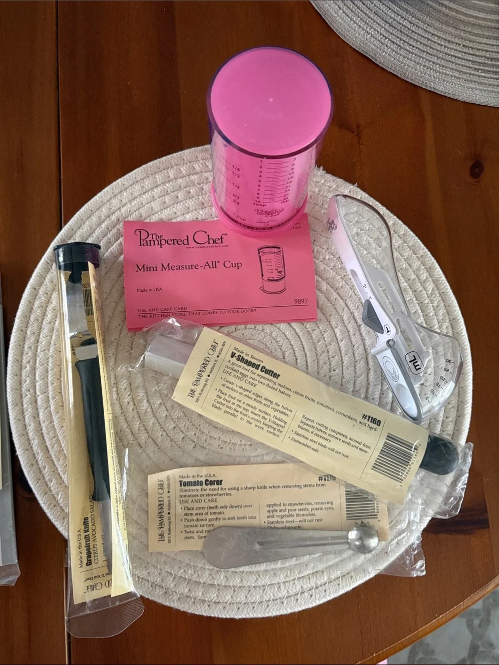 6 New Pampered Chef kitchen tools cutters, measuring items